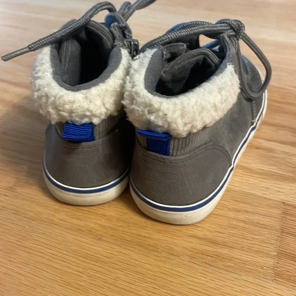Toddler Grey Corduroy Faux Sherpa side zip high top shoes, GAP KIDS size 9 - Picture 4 of 8